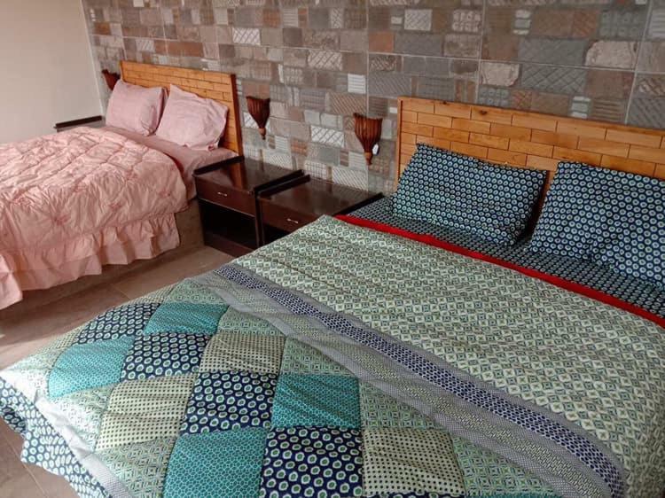 Embassy Villa Suites Karimabad  ภายนอก รูปภาพ